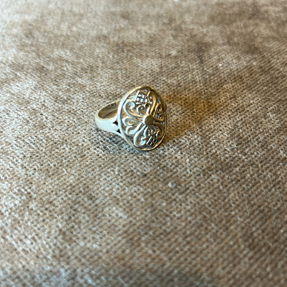 Sterling silver oval-shaped ring